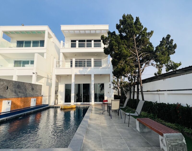 Seaview Beachfront 105 House Poolvilla Pattaya