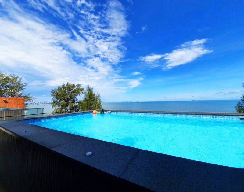 Rooftop beachfront Type 4 Pool Villa Pattaya