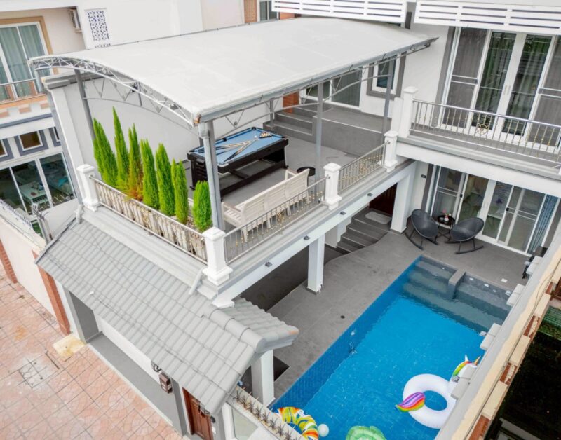 Town 205 Pool Villa Pattaya