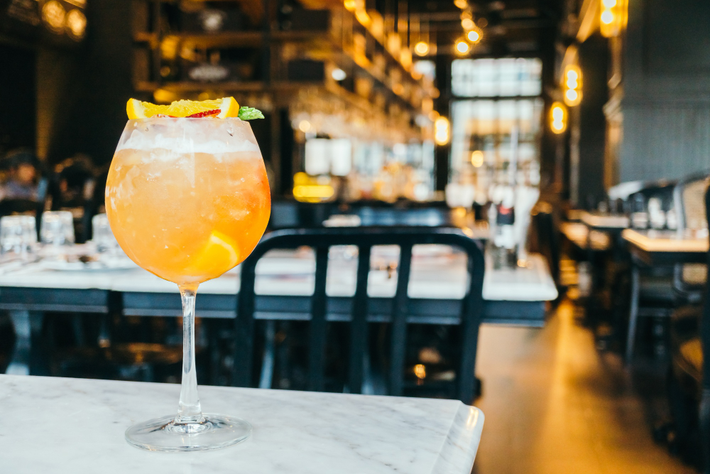 10 บาร์พัทยาบรรยากาศดี ดนตรีสด จิบชิลชมวิวทะเล 3 บาร์ลับพัทยา