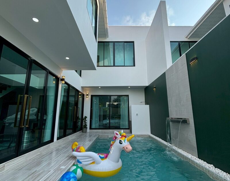 Z1 Pool Villa Pattaya